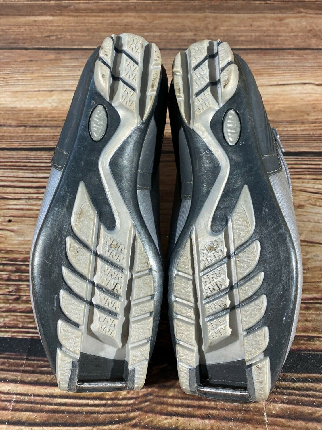 Alpina SP15L Nordic Cross Country Ski Boots Size EU38 US6 NNN bindings 3034