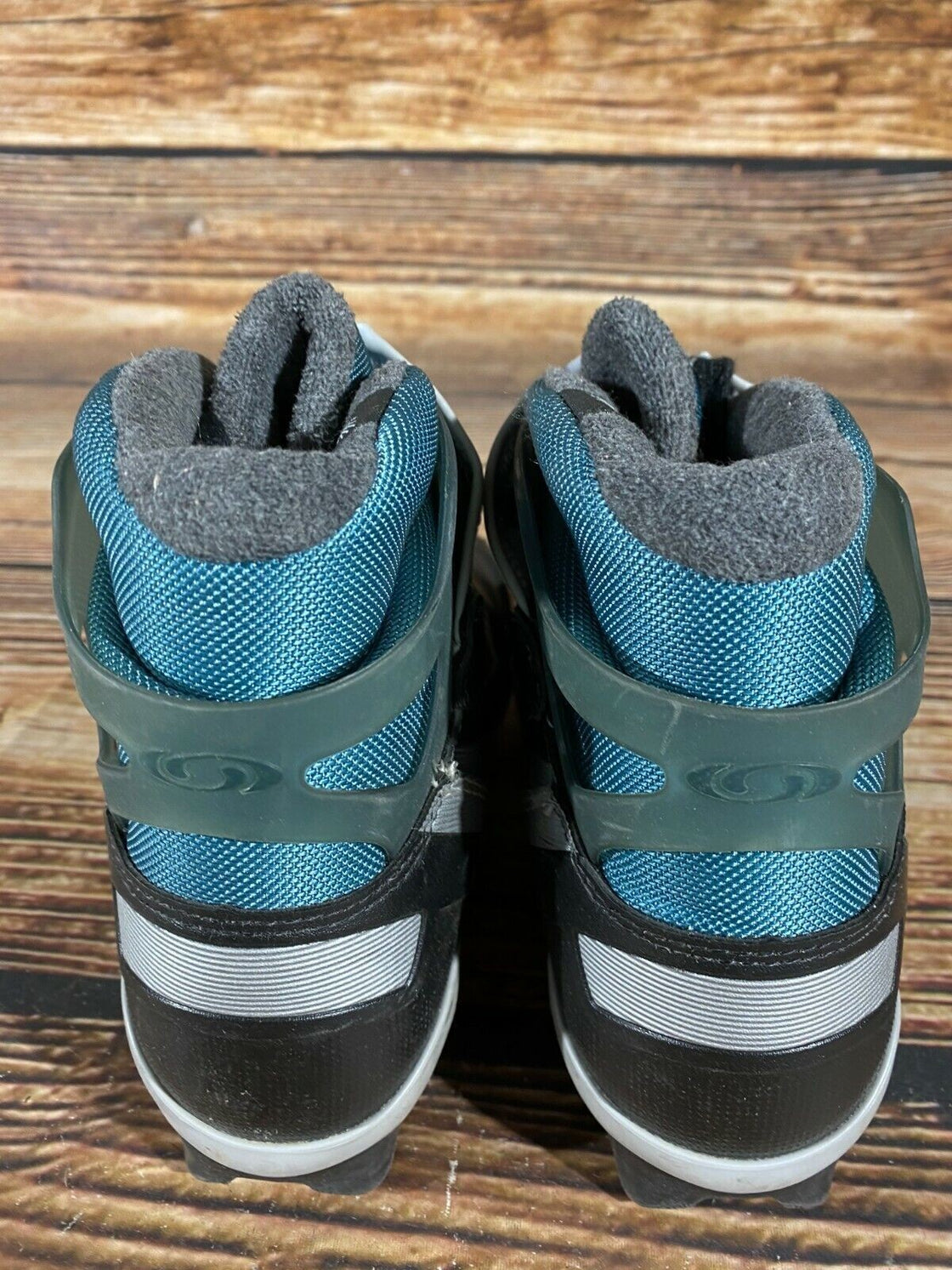 SALOMON Nordic Cross Country Ski Boots Size EU38 US6.5 SNS profil 2109