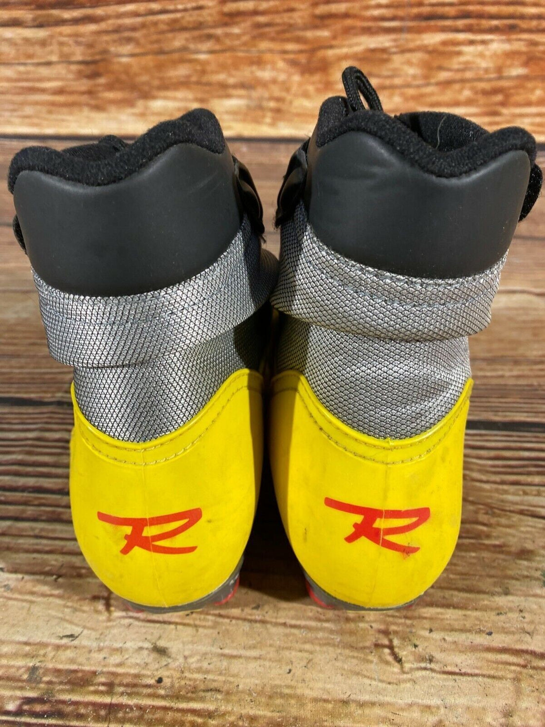 Rossignol Classic Plus Cross Country Ski Boots Size EU39 US7 NNN binding 1962