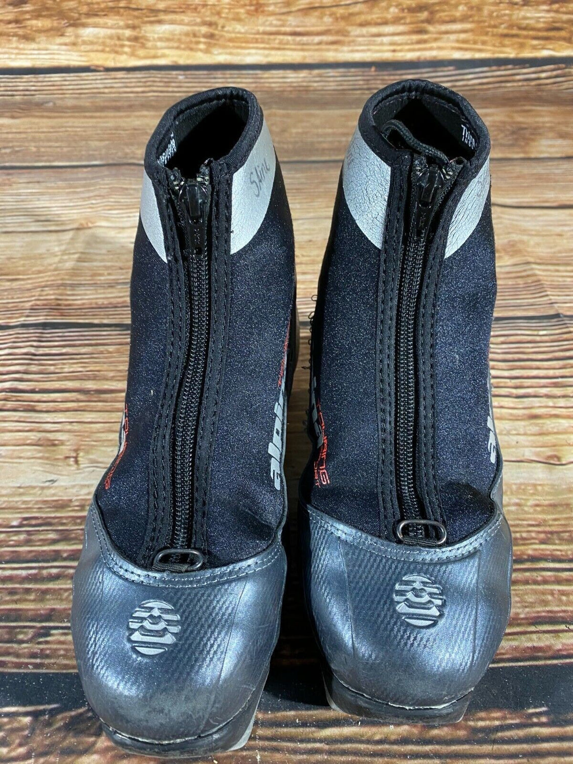 Alpina ST10 Nordic Cross Country Ski Boots Size EU35 US3.5 NNN bindings 716