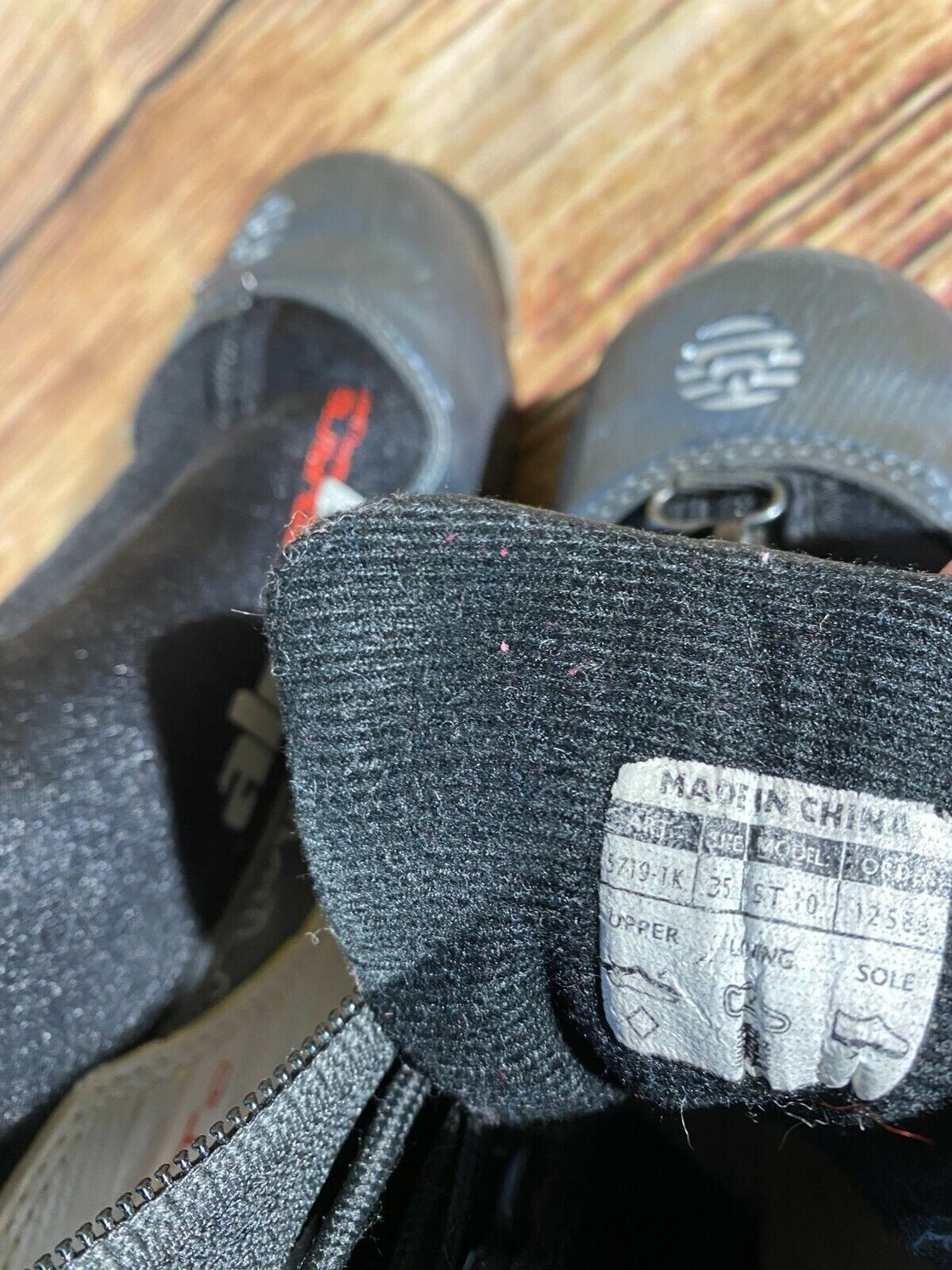 Alpina ST10 Nordic Cross Country Ski Boots Size EU35 US3.5 NNN bindings 716