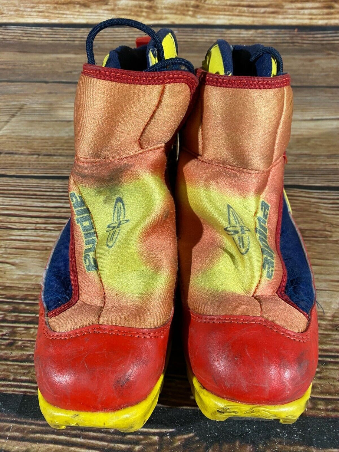 Alpina 600 Nordic Cross Country Ski Boots Size EU38 US6 NNN bindings 1033