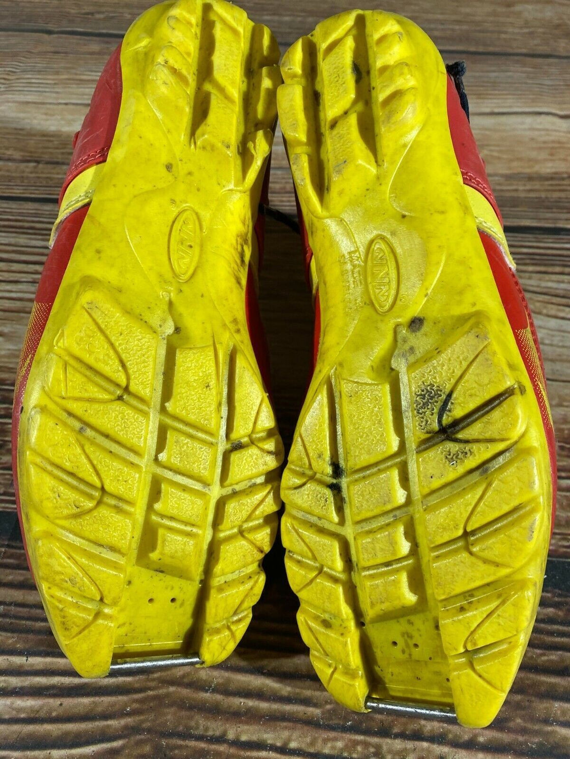 Alpina 600 Nordic Cross Country Ski Boots Size EU38 US6 NNN bindings 1033