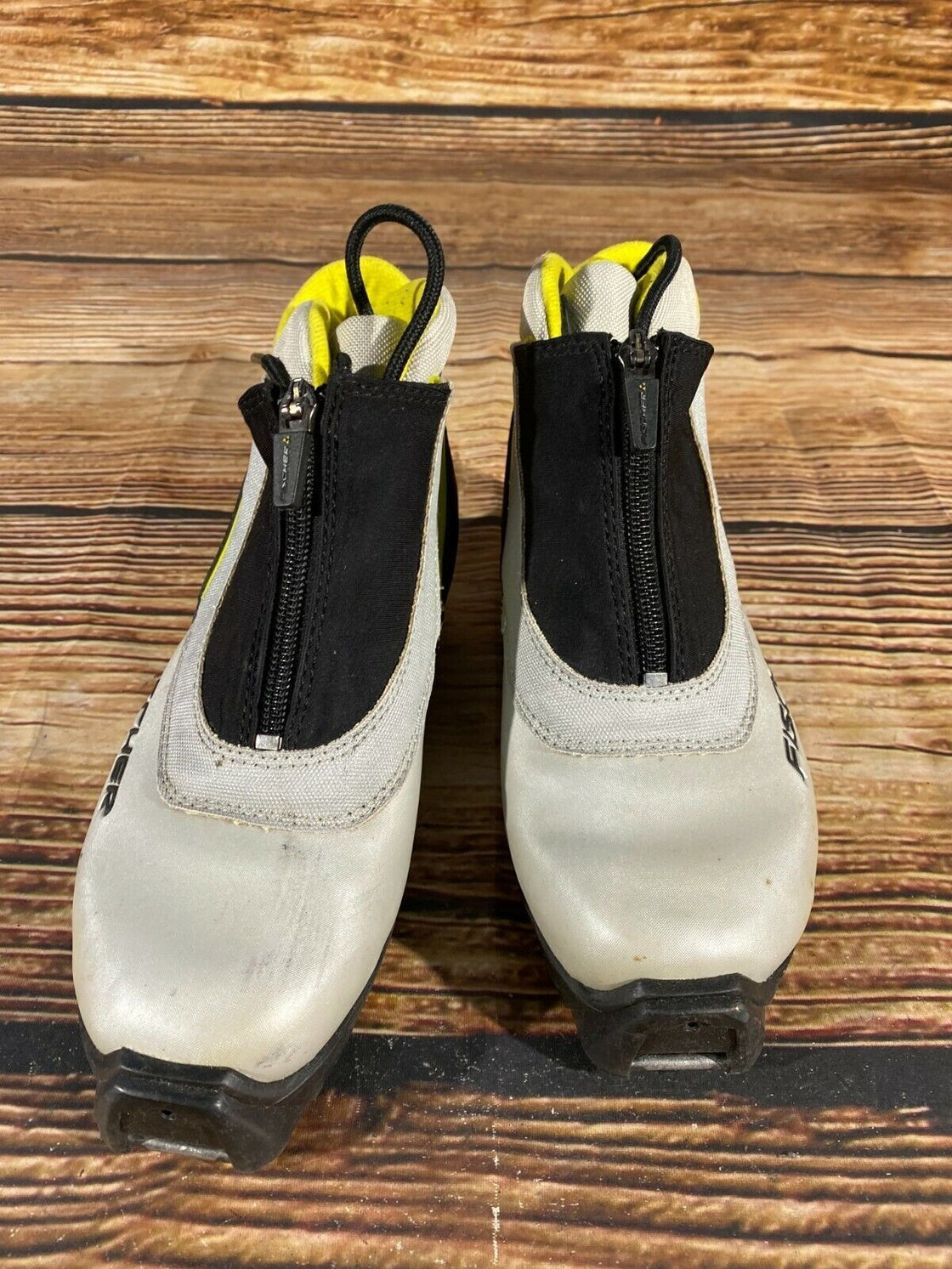 Fischer Nordic Cross Country Ski Boots Size EU36 US4.5 SNS profil 1102