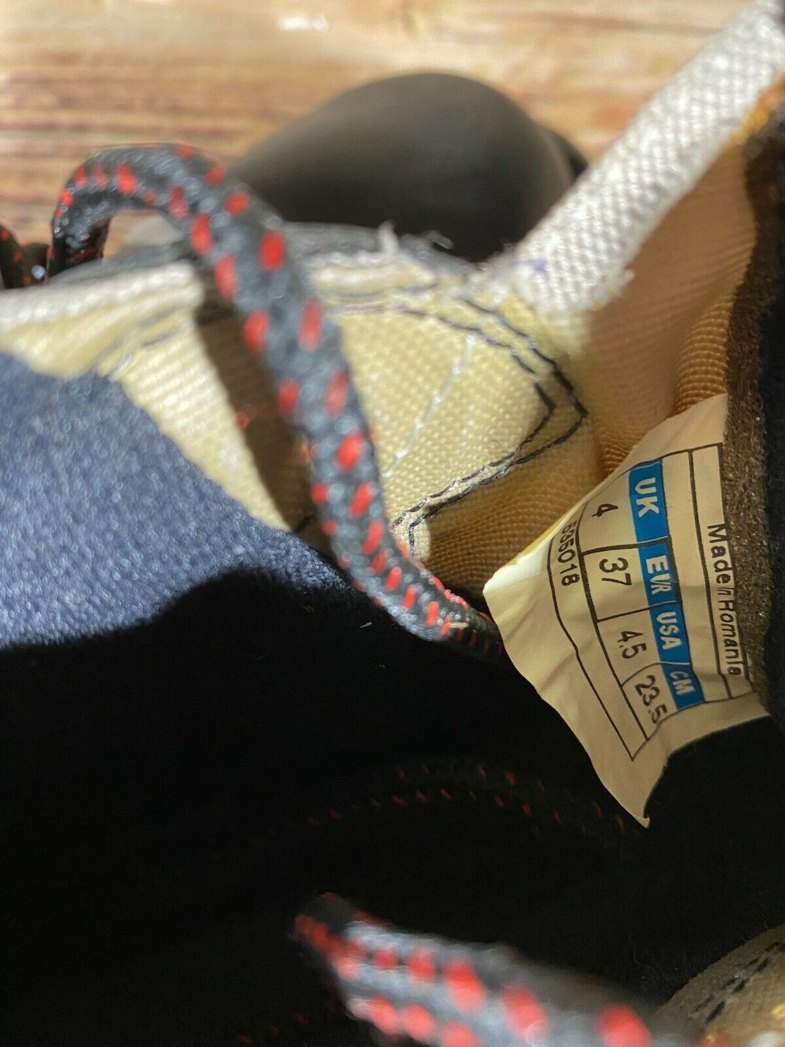 SALOMON Escape 4 Nordic Cross Country Ski Boots Size EU37 US4.5 SNS profil 2428