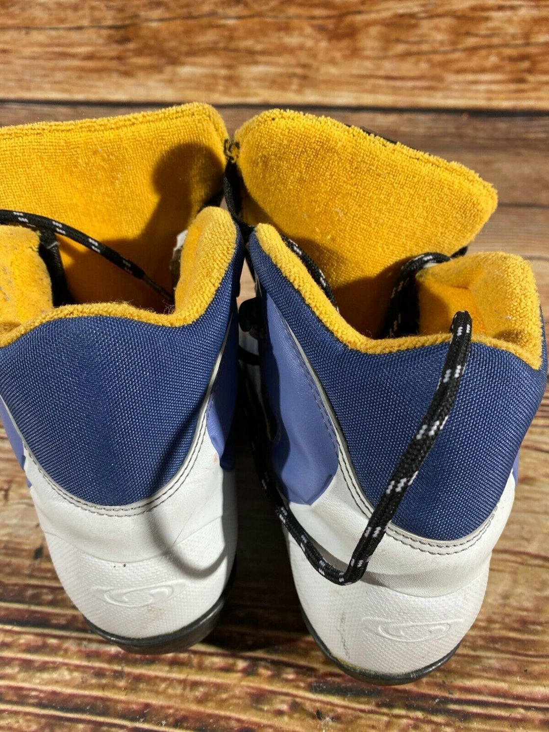 SALOMON Vitane 3 Kids Nordic Cross Country Ski Boots Size EU36 US4 SNS S-45