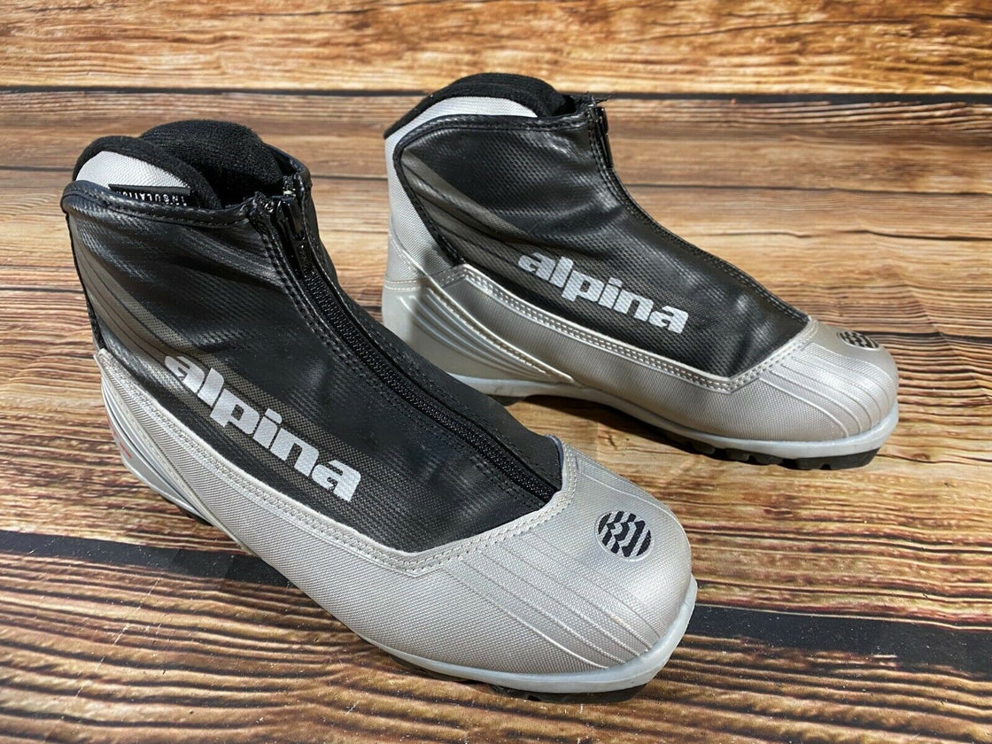 Alpina ST25 Nordic Cross Country Ski Boots Size EU39 US7 NNN bindings 2953