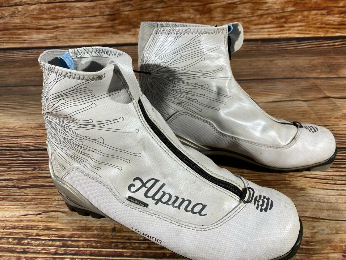 Alpina T28Eve Nordic Cross Country Ski Boots Size EU40 US7.5 NNN bindings 634