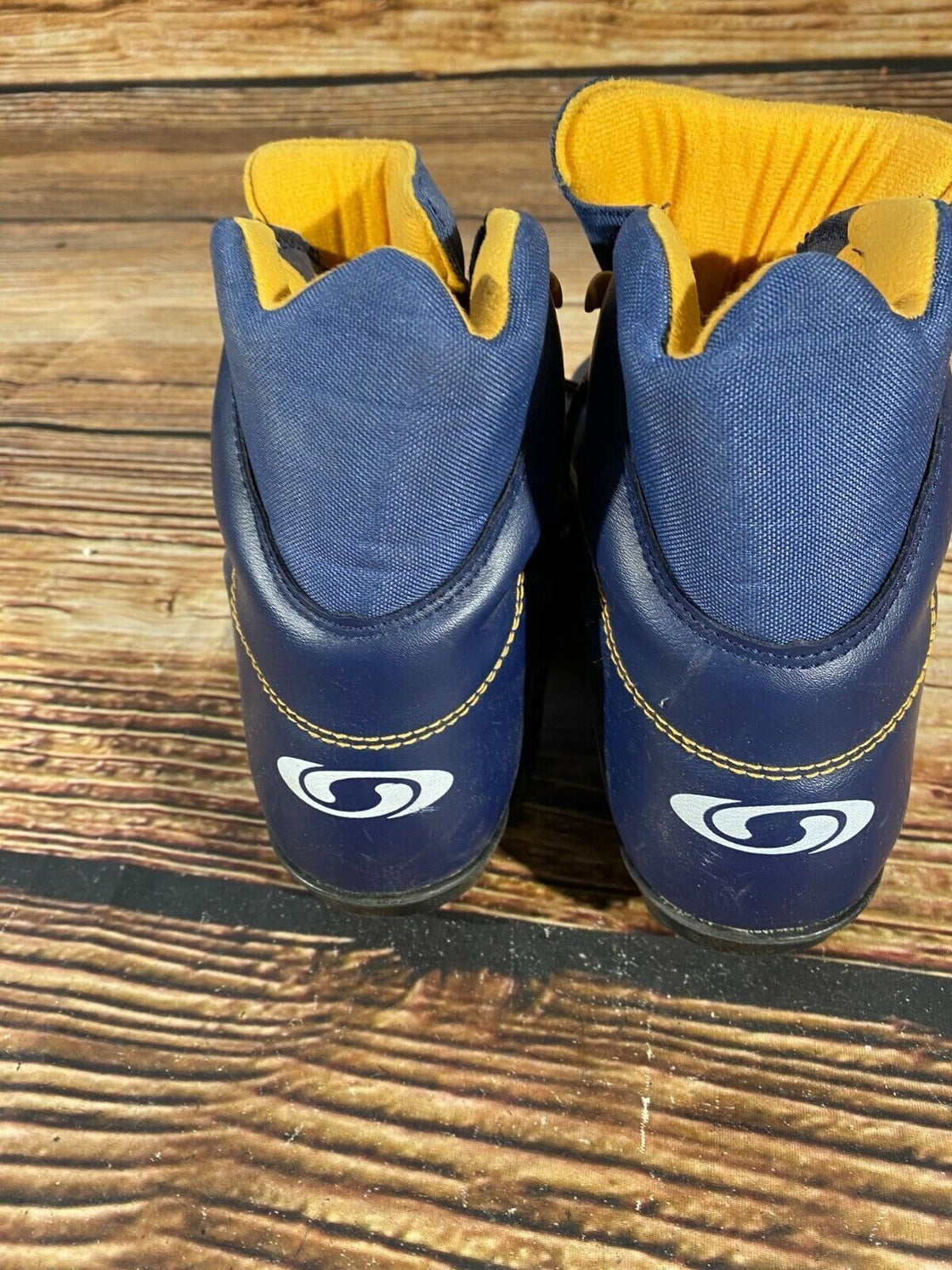 SALOMON Nordic Cross Country Ski Boots Size EU40 US7 SNS profil 2279