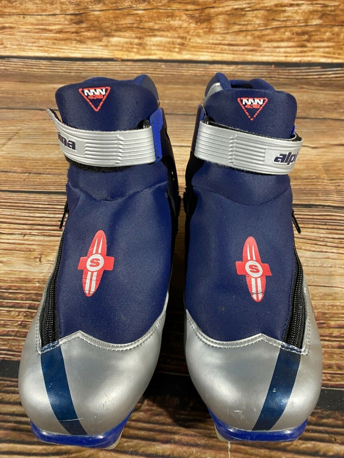 Alpina 438 Nordic Cross Country Ski Boots Size EU41 US8 NNN bindings 989