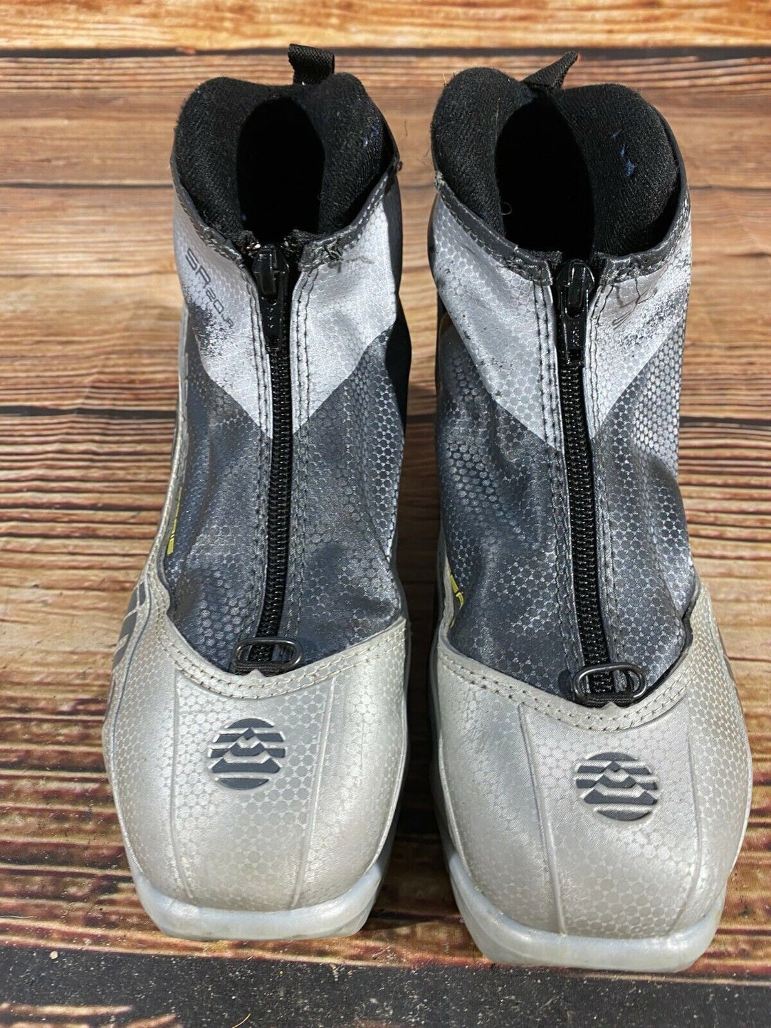 Alpina SR20 jr Nordic Cross Country Ski Boots Size EU36 US4.5 NNN bindings 903