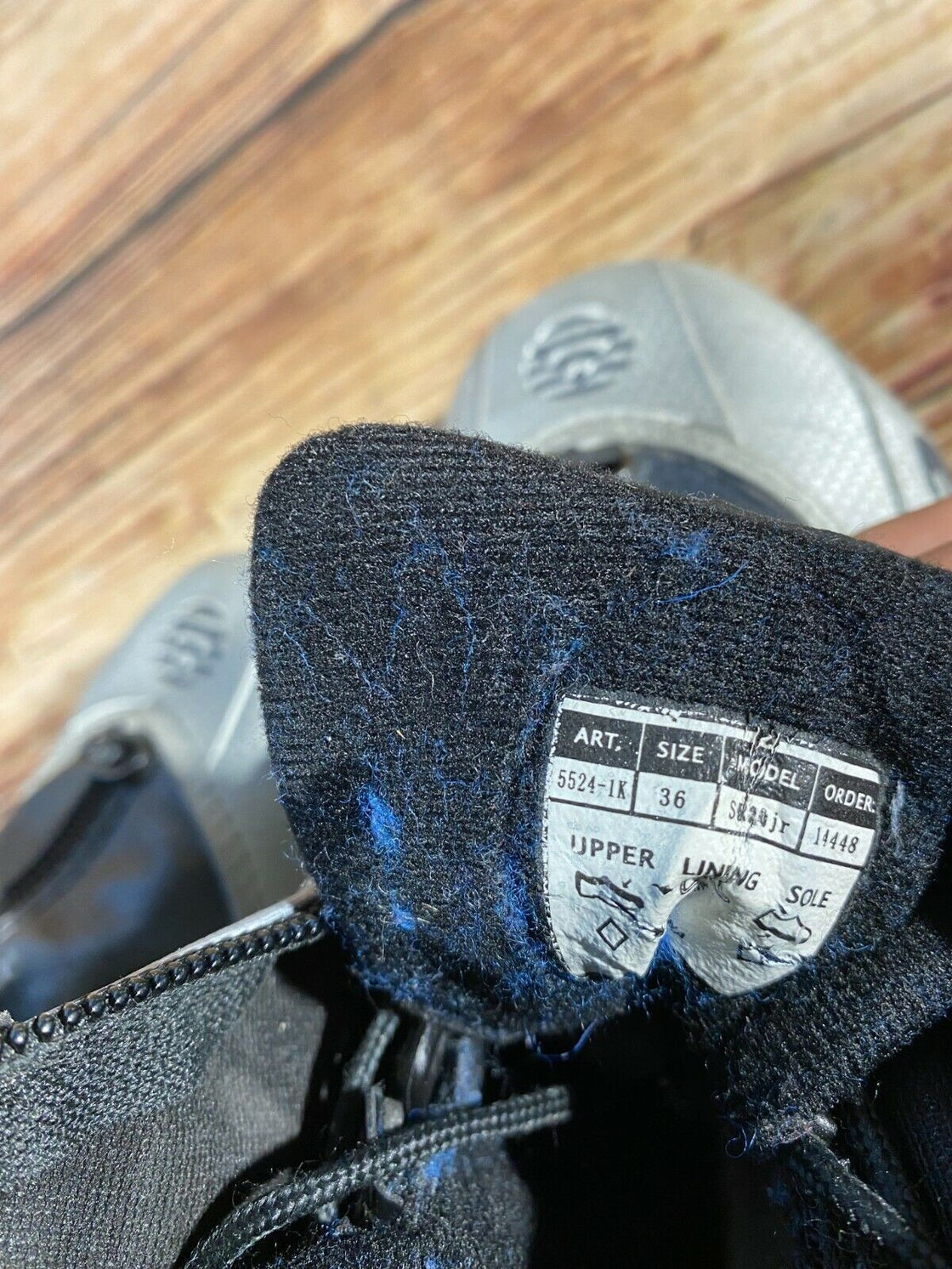 Alpina SR20 jr Nordic Cross Country Ski Boots Size EU36 US4.5 NNN bindings 903