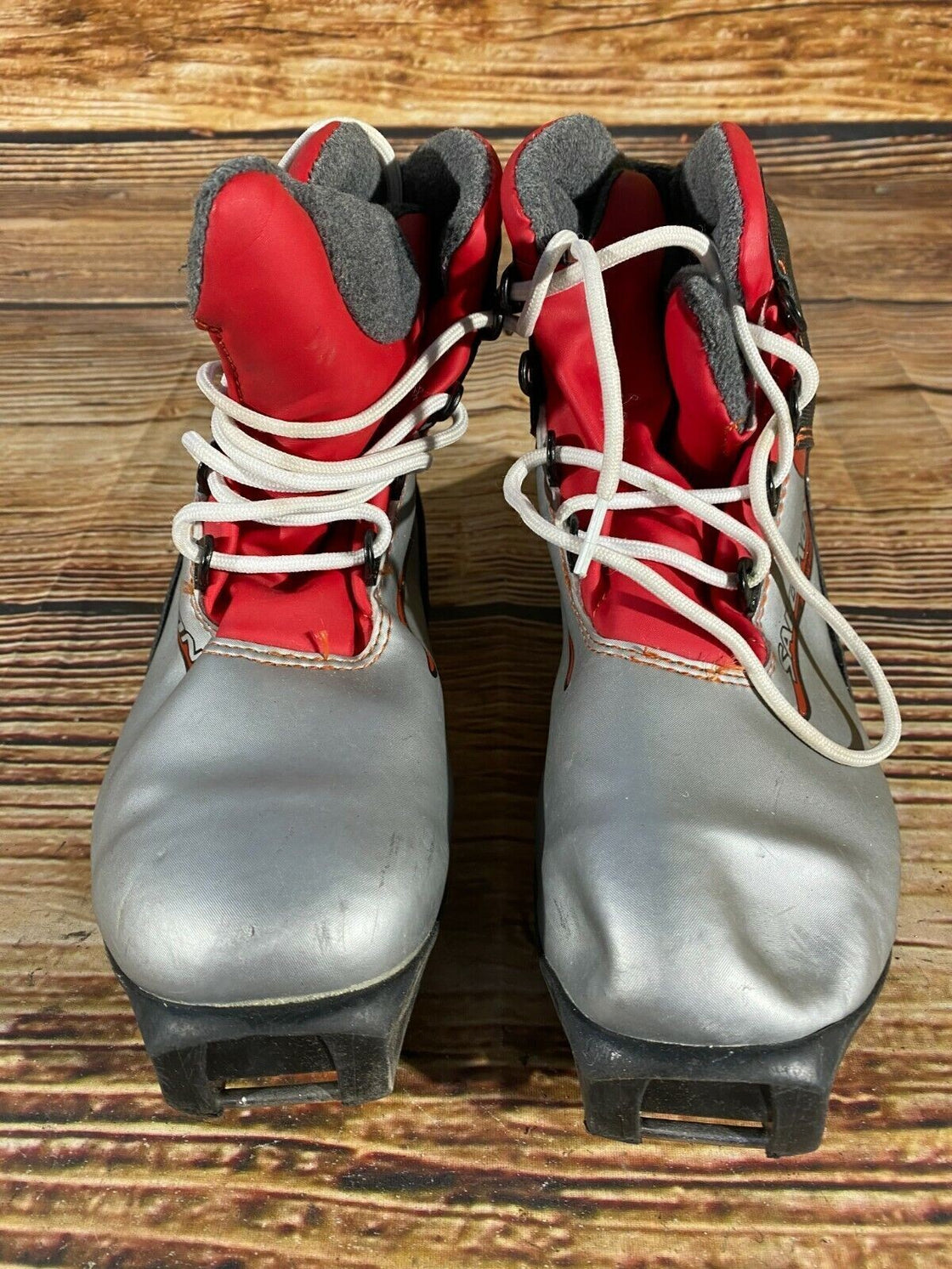 SALOMON Nordic Cross Country Ski Boots Size EU38 US5.5 SNS profil 2066