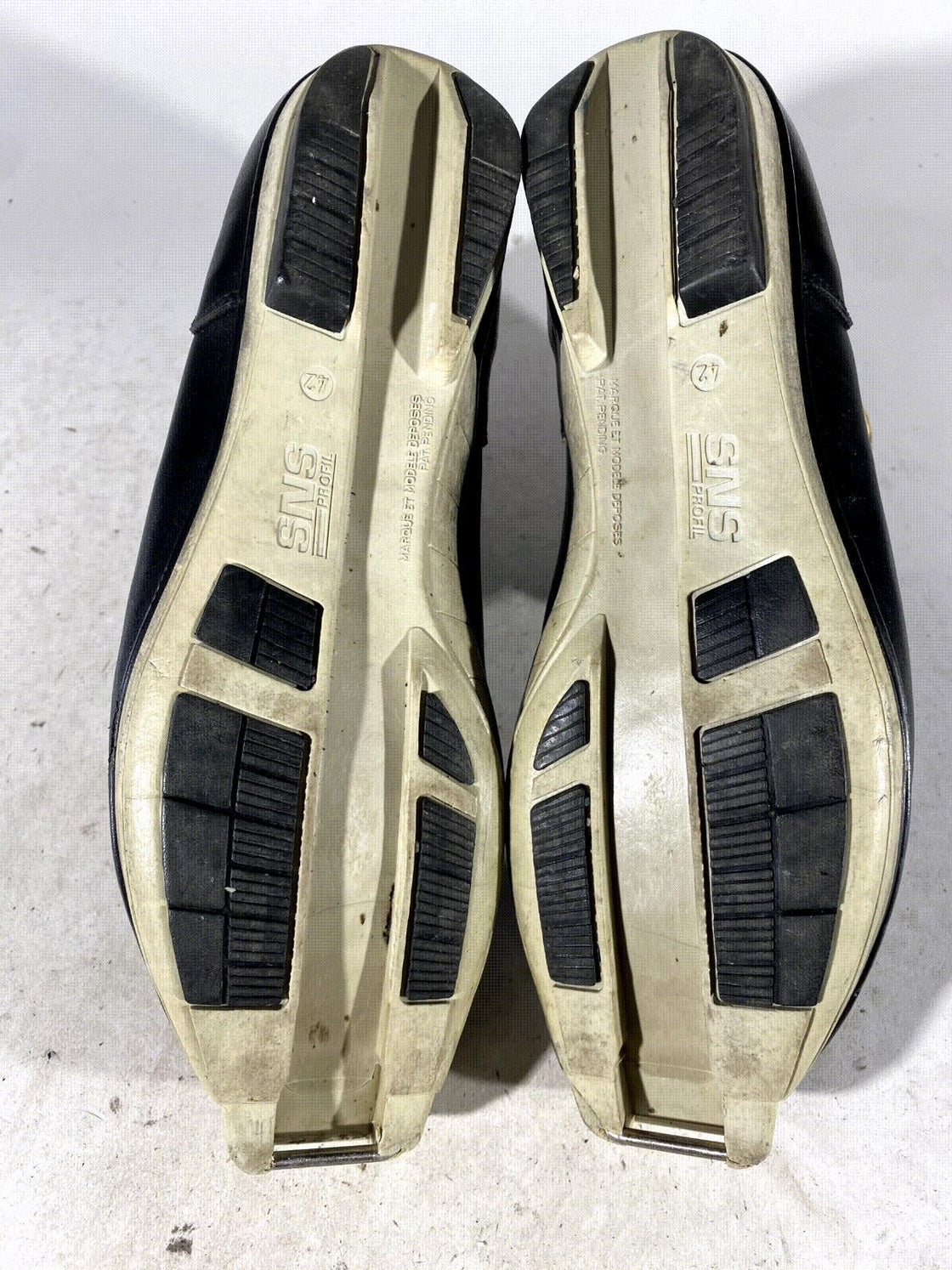 Fischer Classic Nordic Cross Country Ski Boots Size EU42 US9 SNS Profil 1090