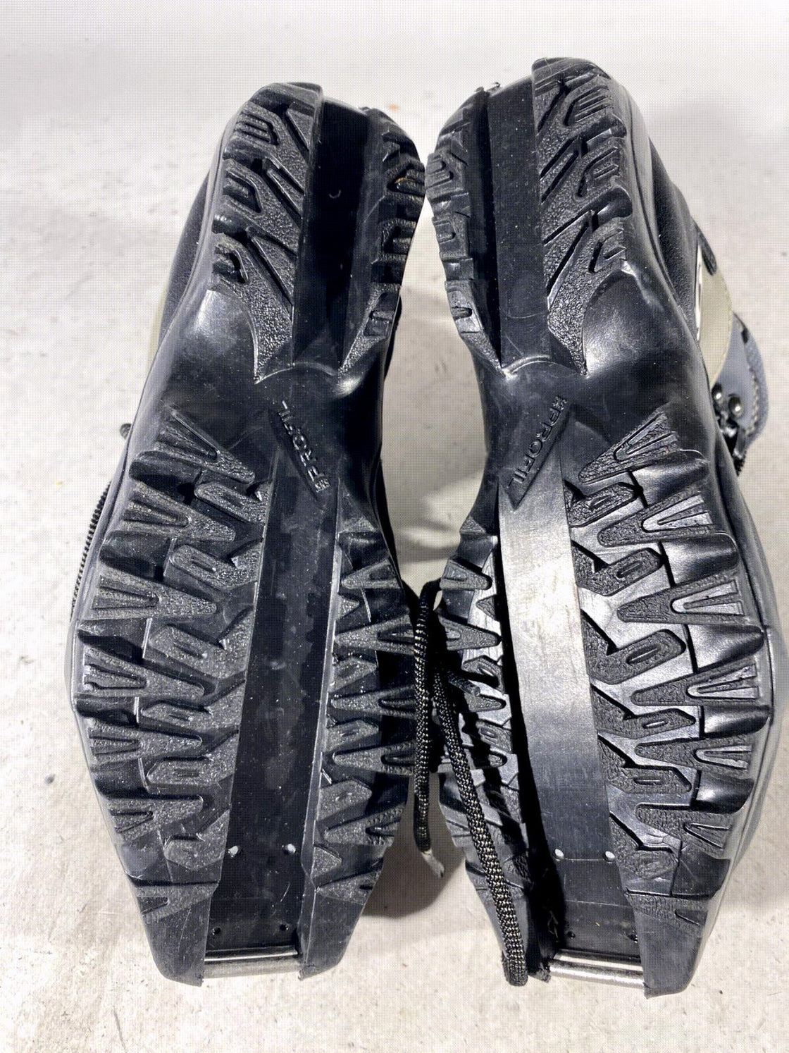 SALOMON Classic Nordic Cross Country Ski Boots Size EU37 US5.5 SNS Profil 2003