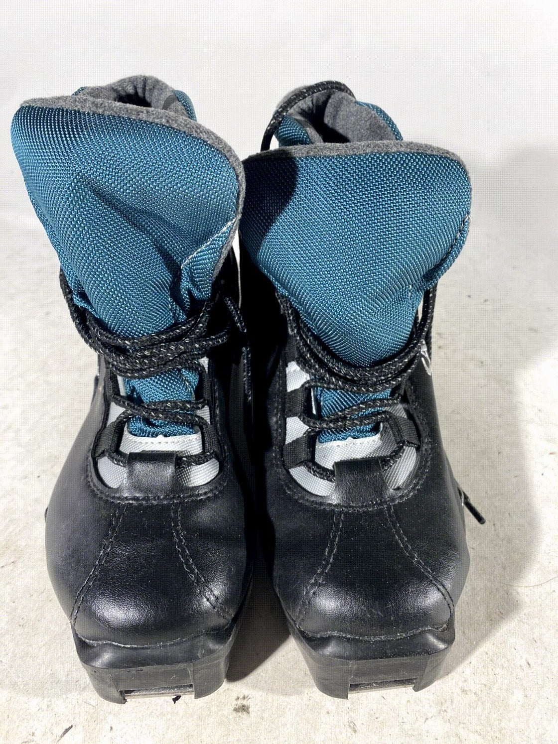 Salomon Classic Nordic Cross Country Ski Boots Size EU38 US6.5 SNS Profil 2184