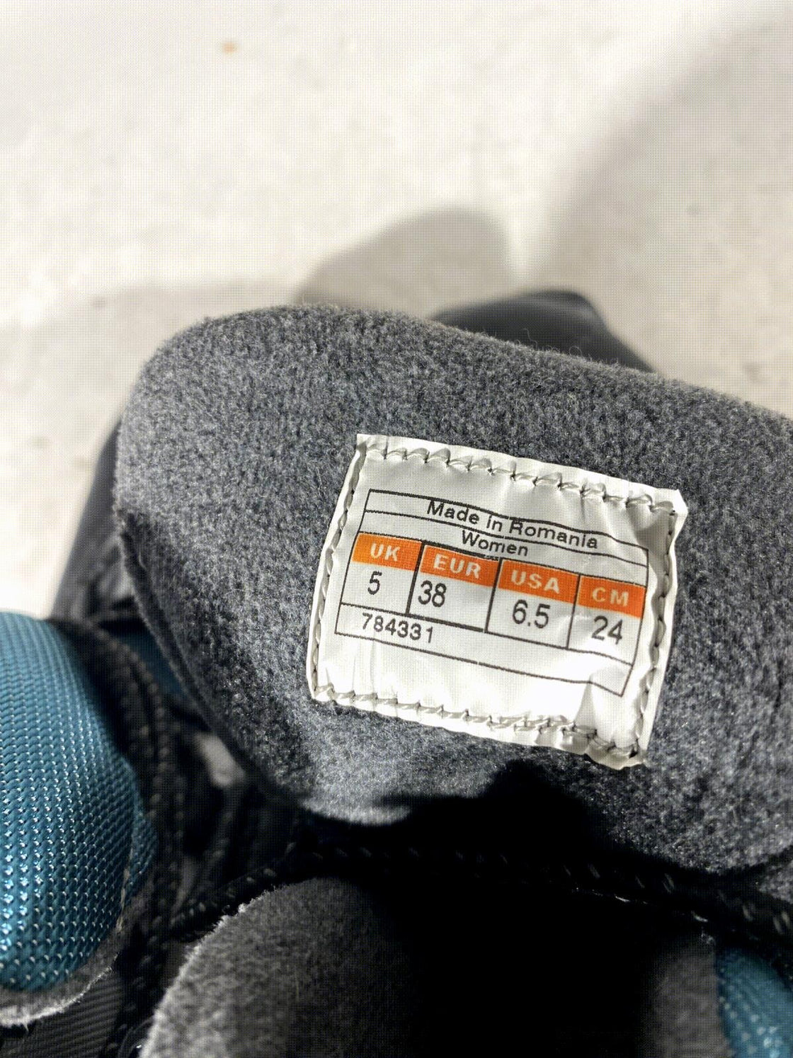 Salomon Classic Nordic Cross Country Ski Boots Size EU38 US6.5 SNS Profil 2184