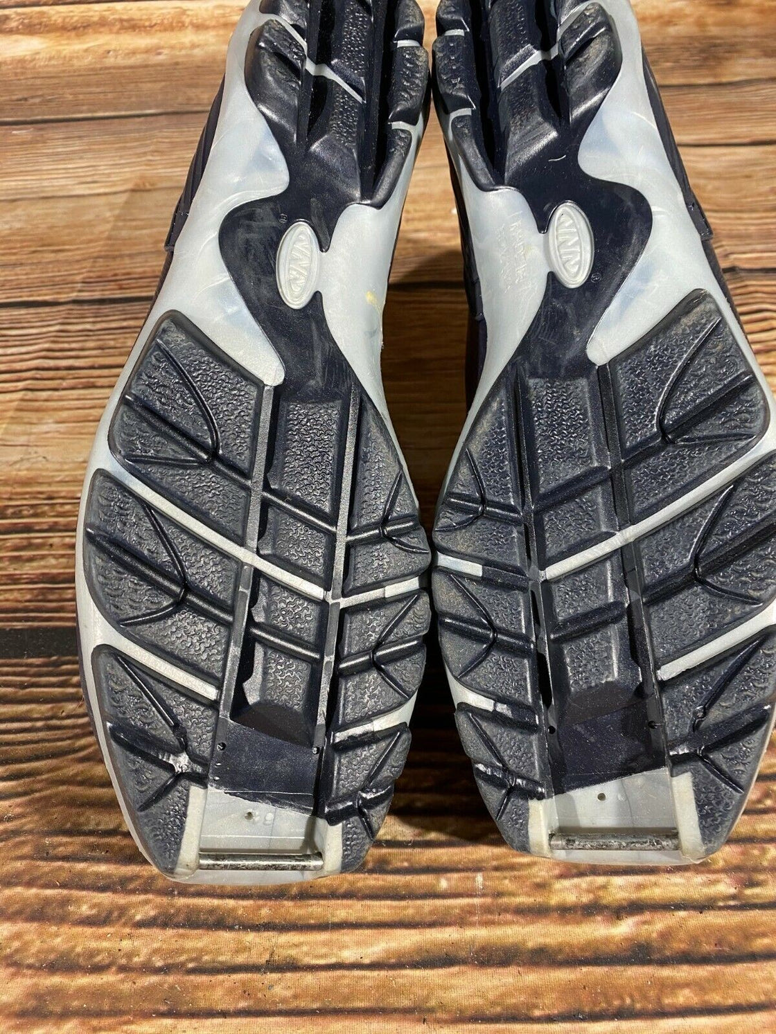 Alpina ST11 Nordic Cross Country Ski Boots Size EU43 US9.5 for NNN 803