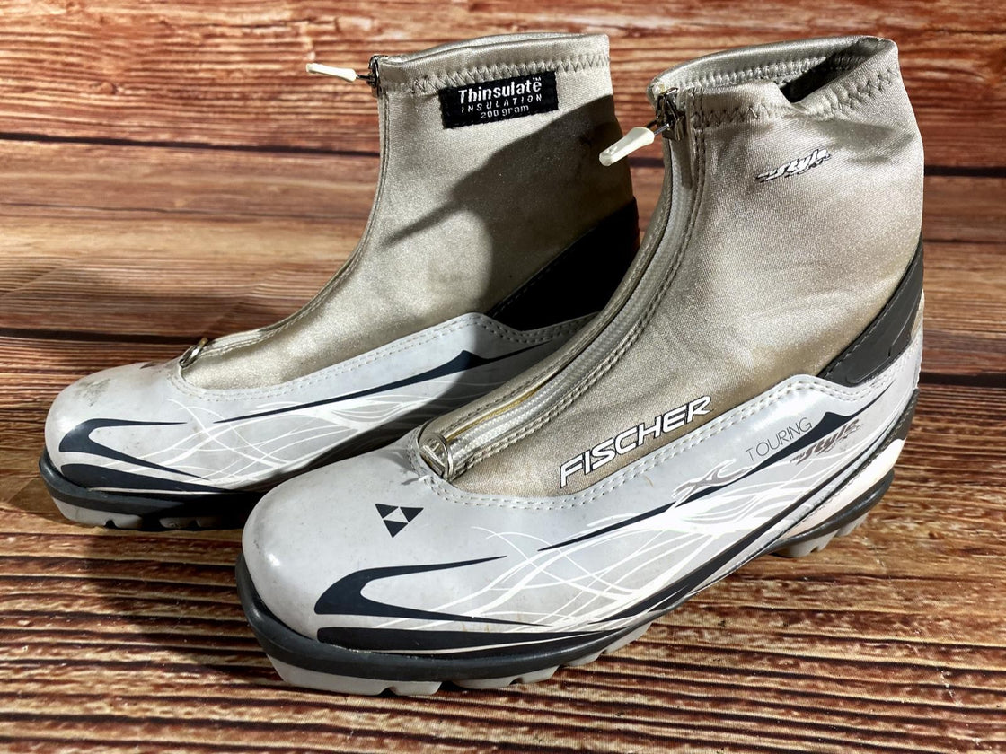 Fischer XC Touring Nordic Cross Country Ski Boots Size EU39 US7 NNN 1561