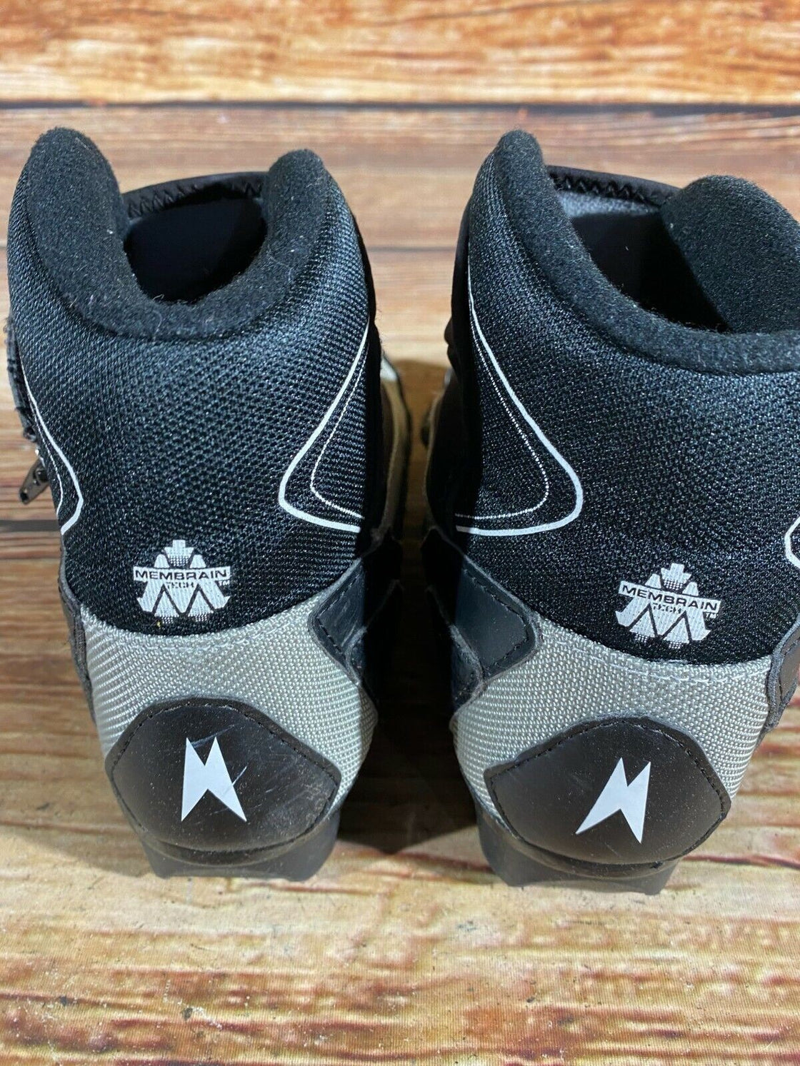 Madshus CT100 Jr Cross Country Ski Boots Size EU37 US5 NNN Rottefella 2623