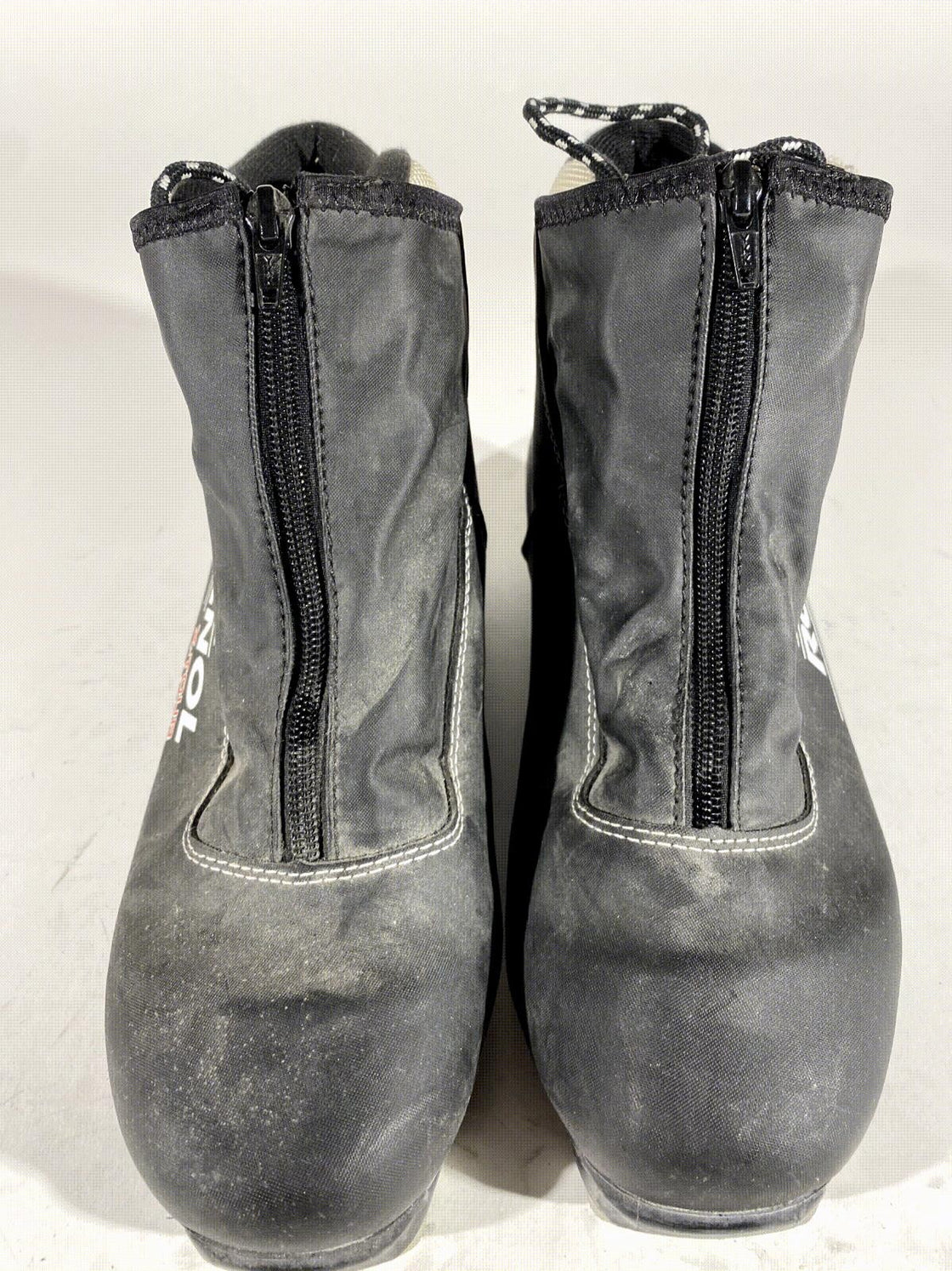 Rossignol X-Tour Ultra Nordic Cross Country Ski Boots Size EU42 US9 NNN 1982