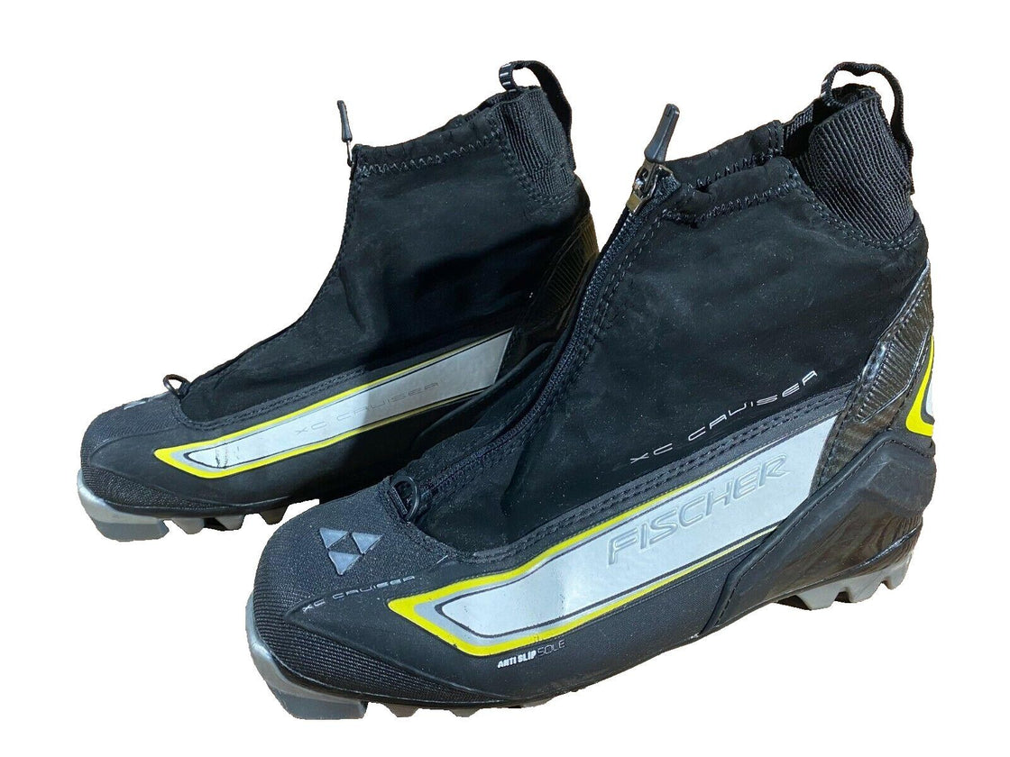 Fischer XC Cruiser Nordic Cross Country Ski Boots Size EU39 US7 NNN 2460