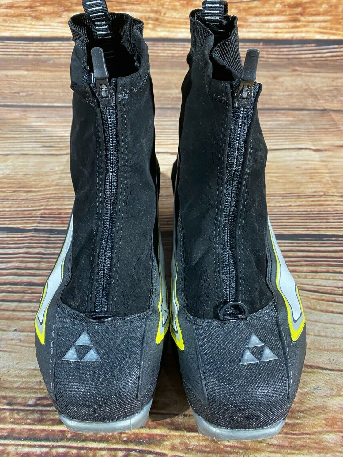 Fischer XC Cruiser Nordic Cross Country Ski Boots Size EU39 US7 NNN 2460