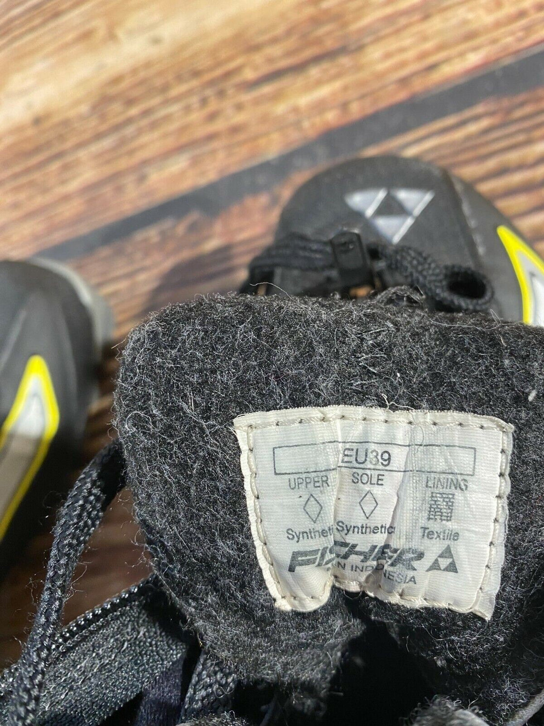 Fischer XC Cruiser Nordic Cross Country Ski Boots Size EU39 US7 NNN 2460