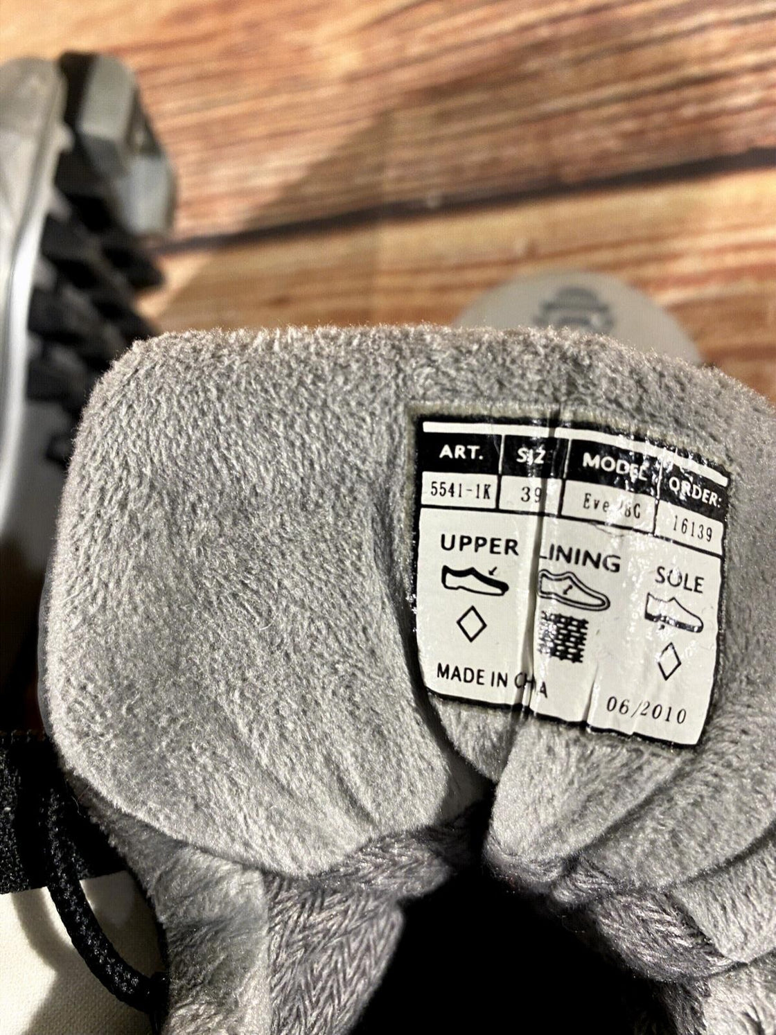 Alpina EVE28G Nordic Cross Country Ski Boots Size EU39 US7 for NNN 1023