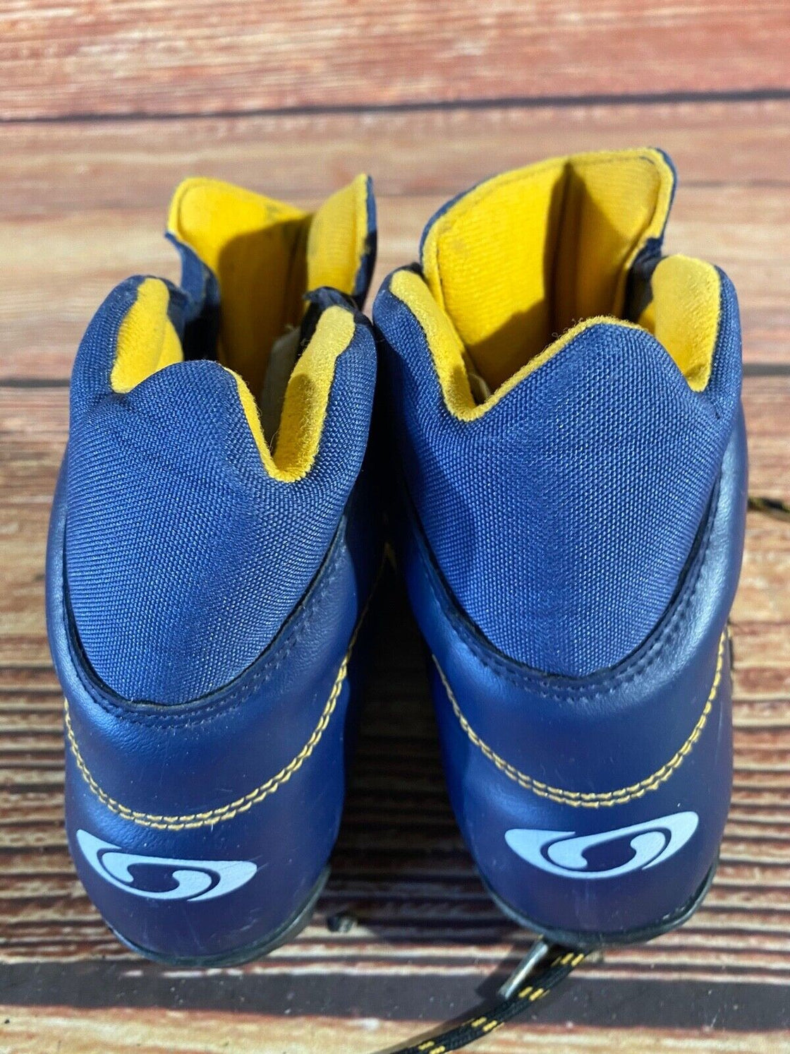 Salomon Nordic Cross Country Ski Boots Size EU38 US5.5 SNS Profil 2113