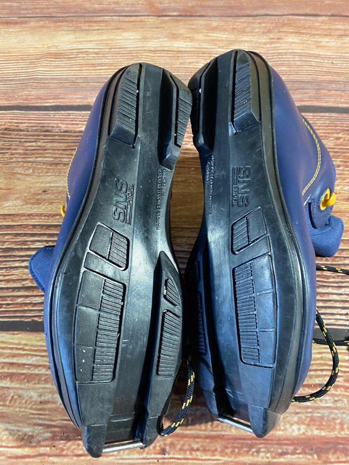 Salomon Nordic Cross Country Ski Boots Size EU38 US5.5 SNS Profil 2113