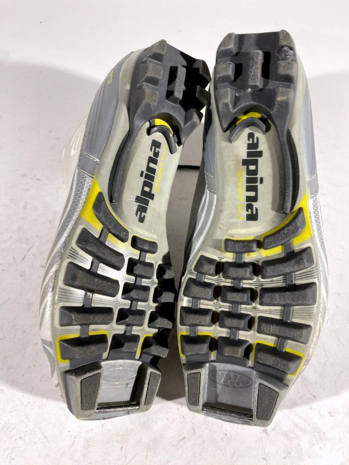 Alpina EVE20S Nordic Cross Country Ski Boots Size EU39 US7 for NNN 2970