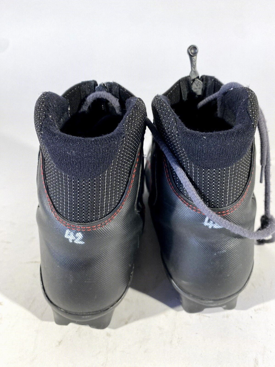 Salomon Escape Nordic Cross Country Ski Boots Size EU42 US8.5 SNS Profil 2120