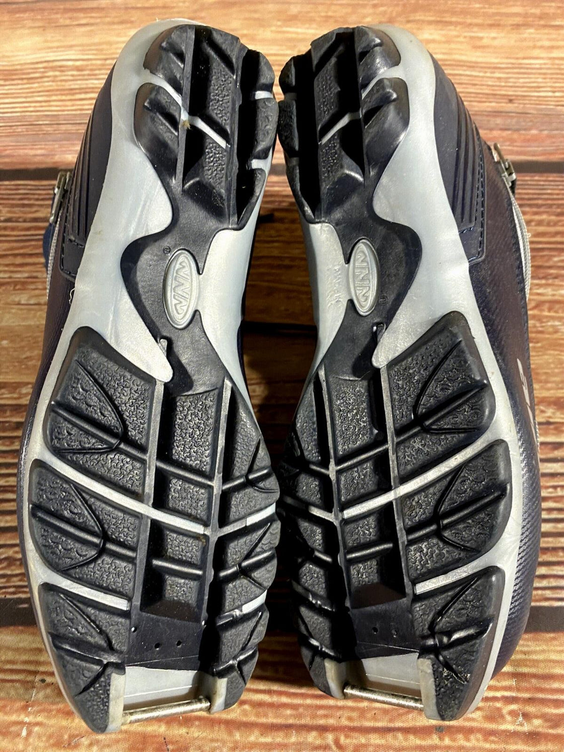 Alpina ST11 Nordic Cross Country Ski Boots Size EU39 US7 for NNN 3172
