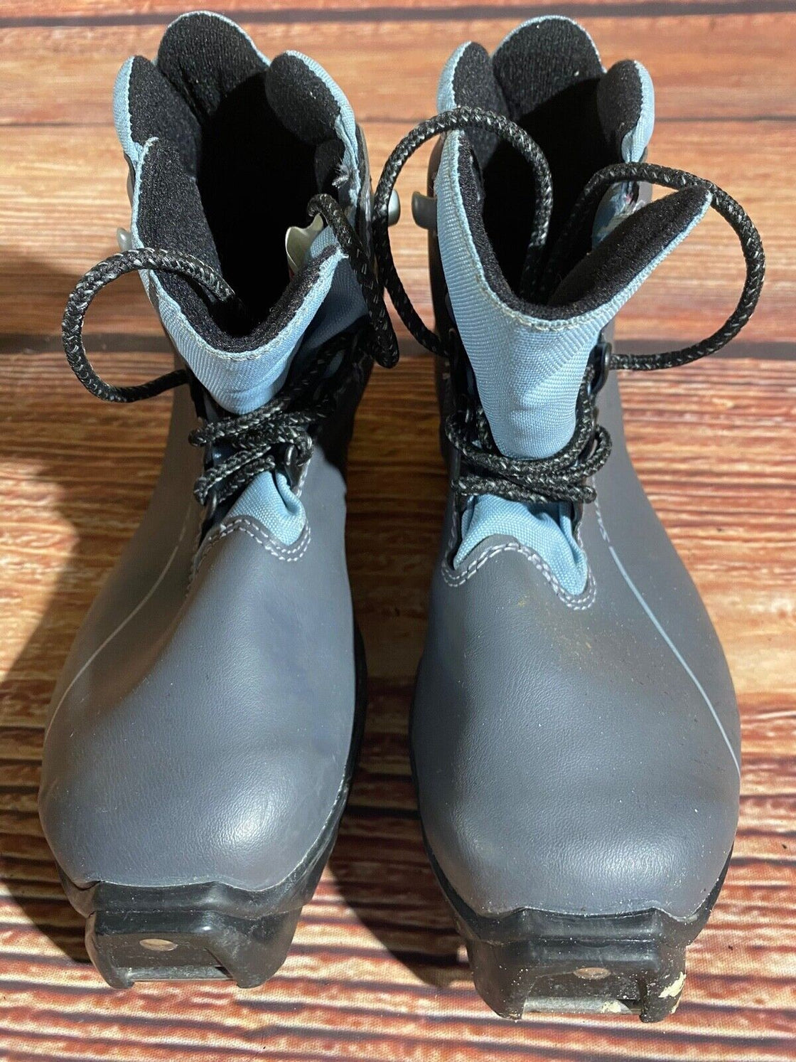 Salomon Nordic Cross Country Ski Boots Size EU38 US5.5 SNS Profil 2196