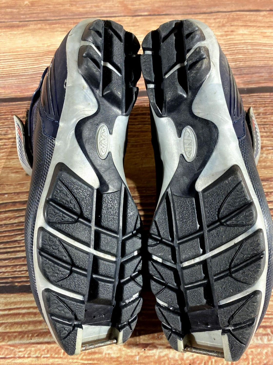 Alpina ST30 Nordic Cross Country Ski Boots Size EU42 US9 for NNN 3170