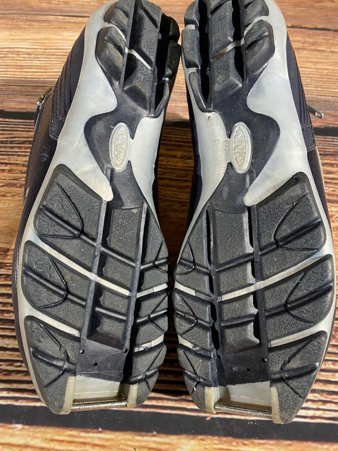 Alpina ST11 Nordic Cross Country Ski Boots Size EU38 US6 for NNN 810