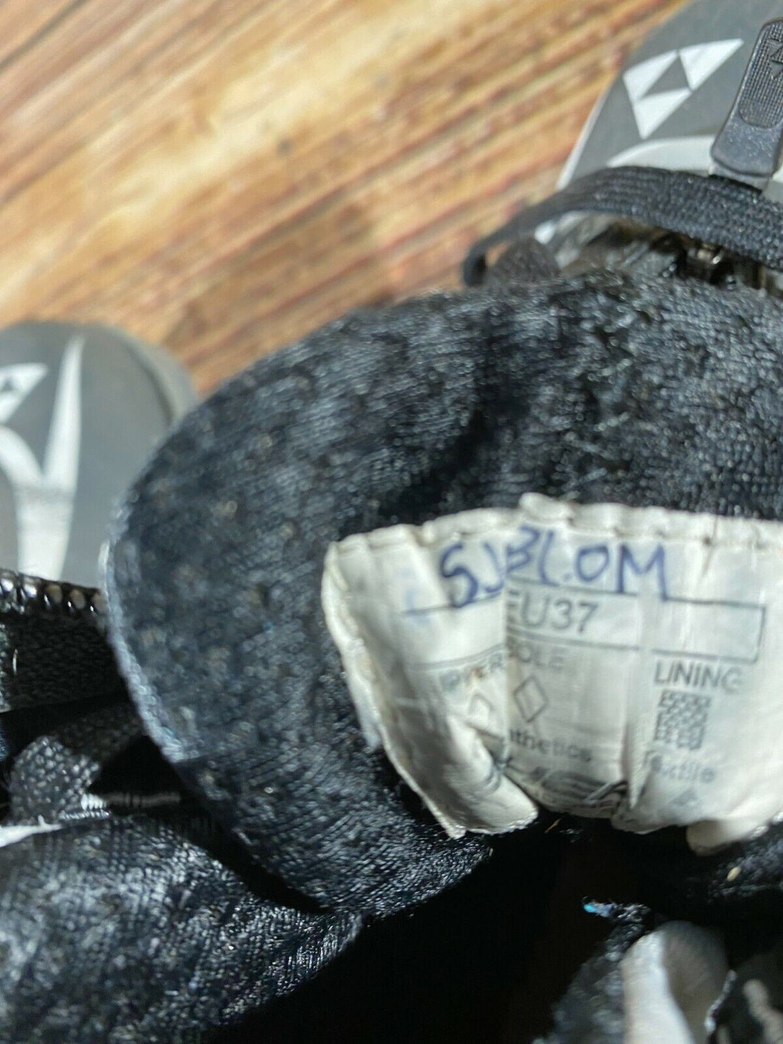 Fischer RC3 Classic Nordic Cross Country Ski Boots Size EU37 US5 NNN F-262