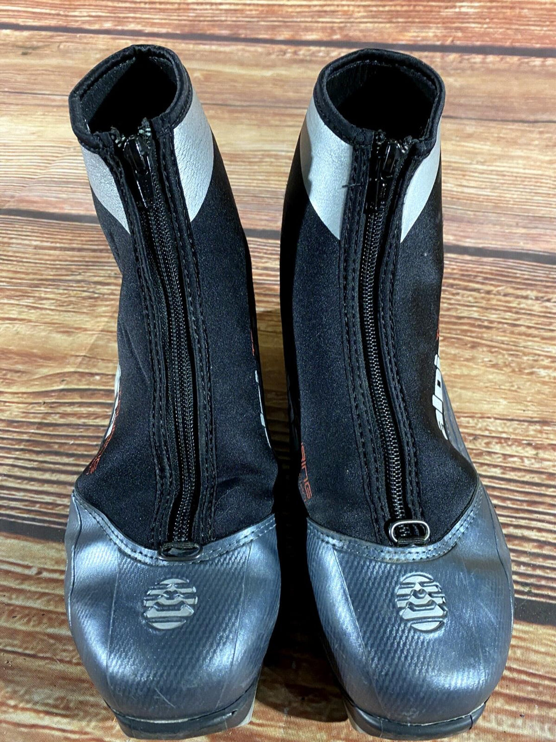 Alpina ST10 Nordic Cross Country Ski Boots Size EU41 US8 for NNN 3047