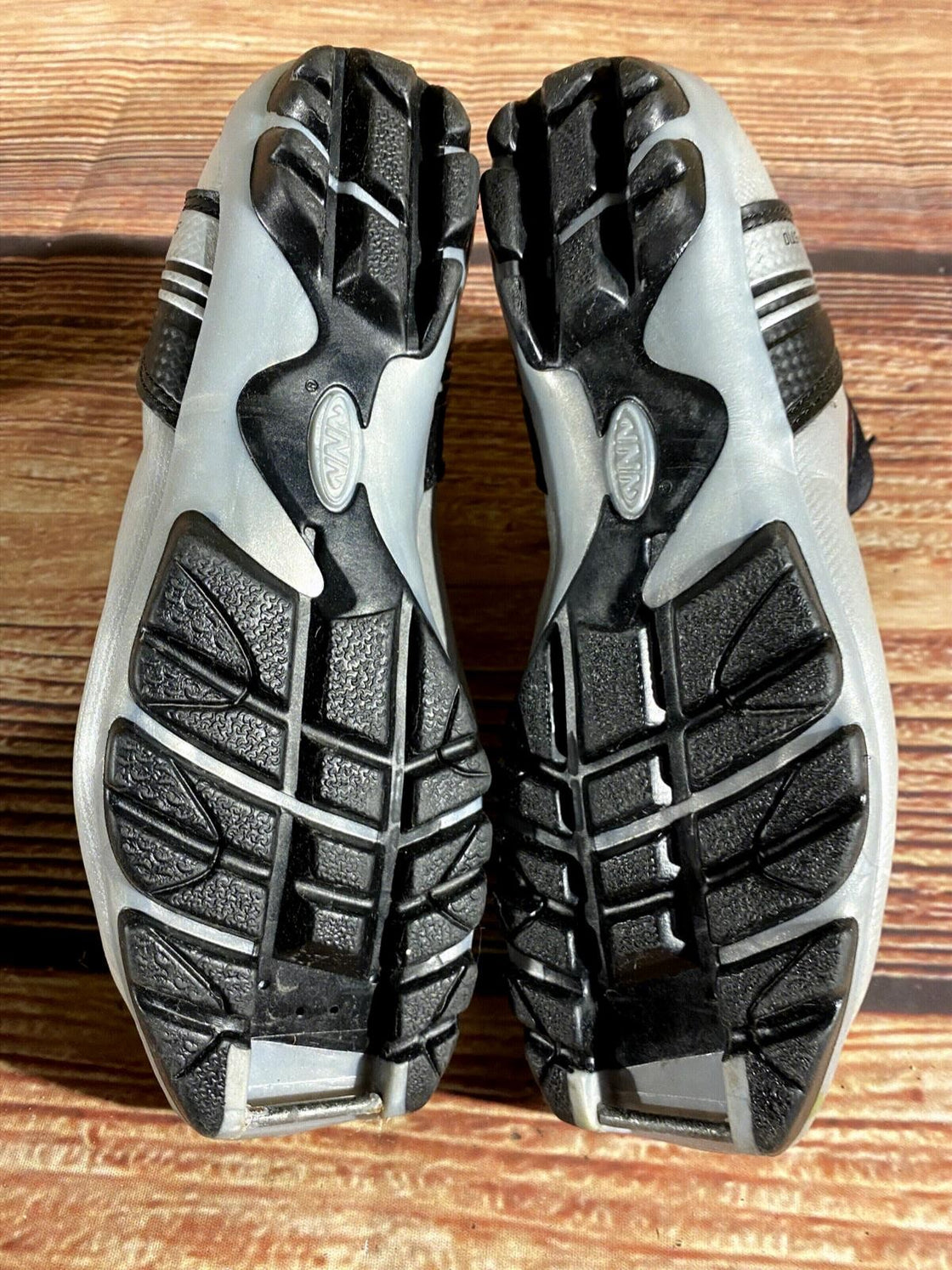 Alpina ST10 Nordic Cross Country Ski Boots Size EU38 US6 for NNN 917