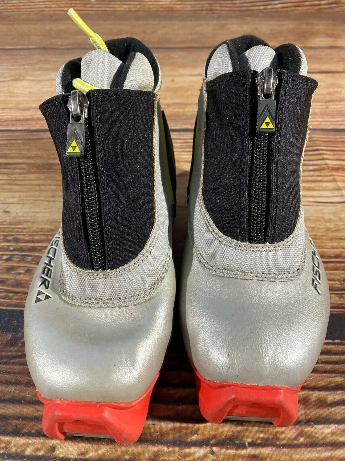 Fischer Kids Nordic Cross Country Ski Boots Size EU31 US12.5 SNS Profil F-345