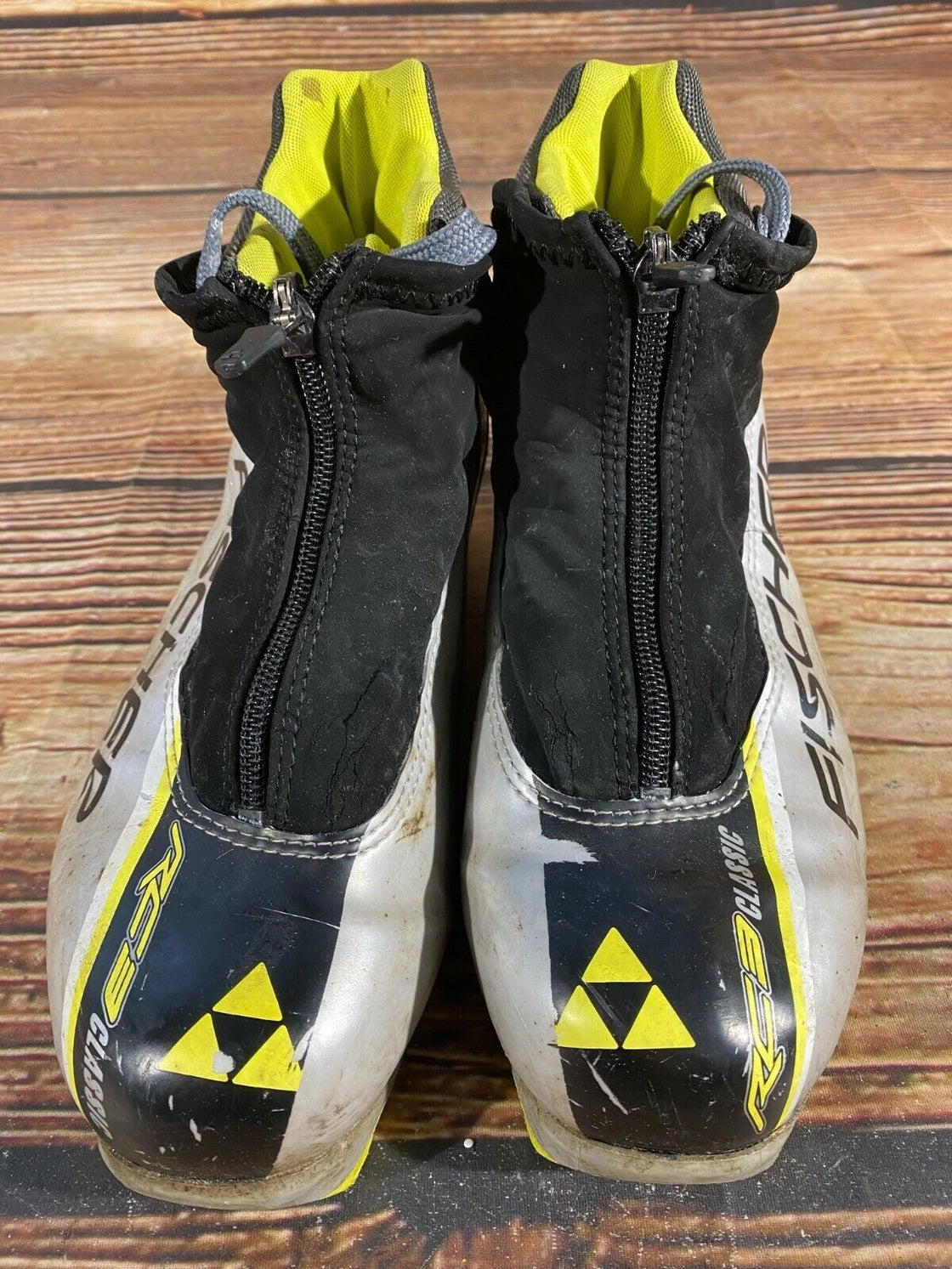 Fischer RC3 Classic Nordic Cross Country Ski Boots Size EU38 US6 NNN 1560