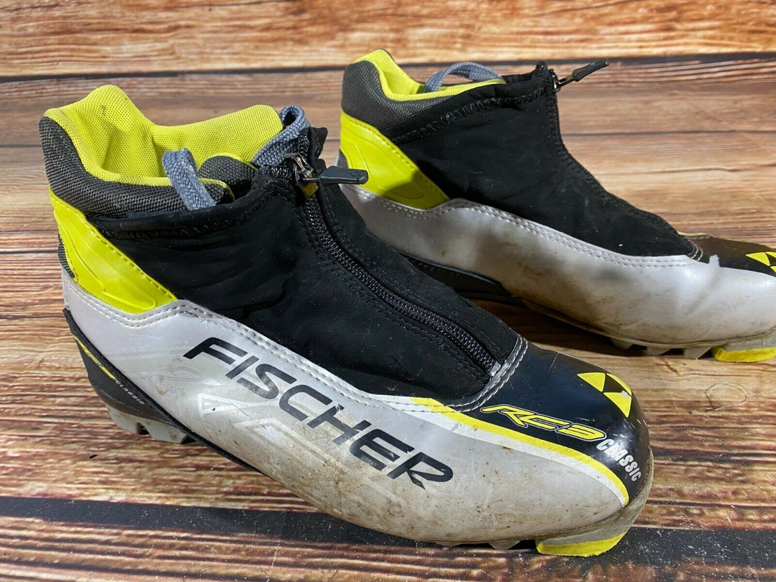 Fischer RC3 Classic Nordic Cross Country Ski Boots Size EU38 US6 NNN 1560