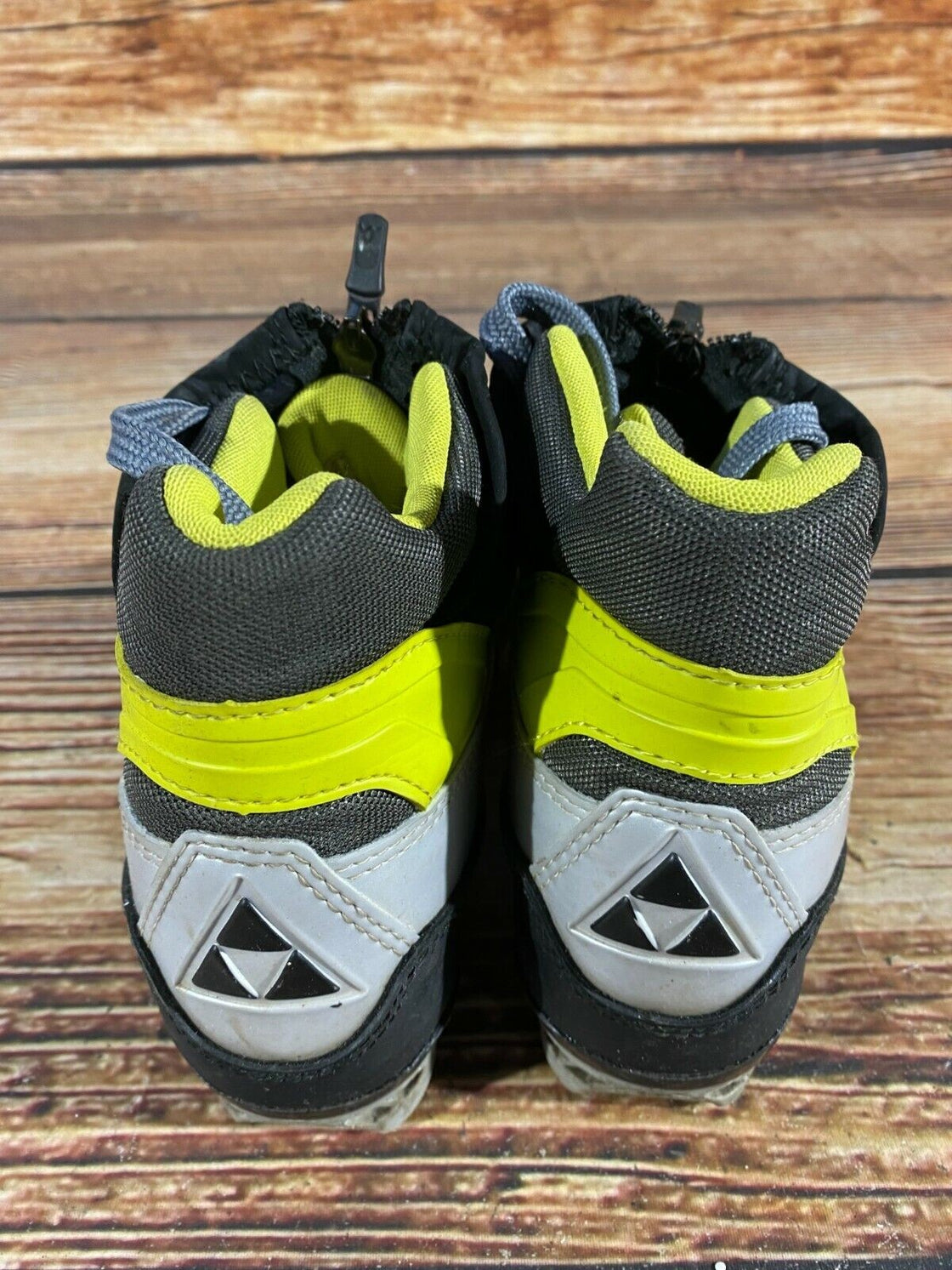 Fischer RC3 Classic Nordic Cross Country Ski Boots Size EU38 US6 NNN 1560