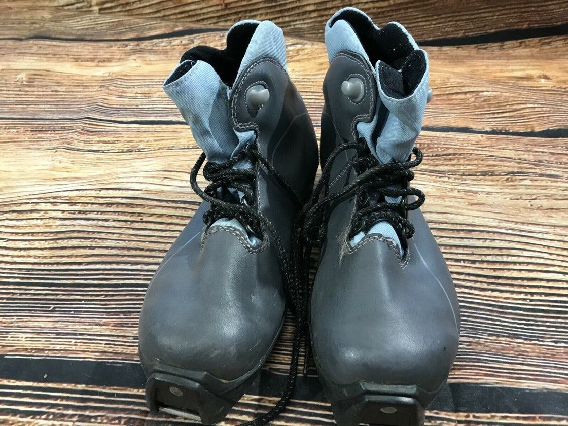 SALOMON Nordic Cross Country Ski Boots Size EU40 US8 SNS Profil 2192