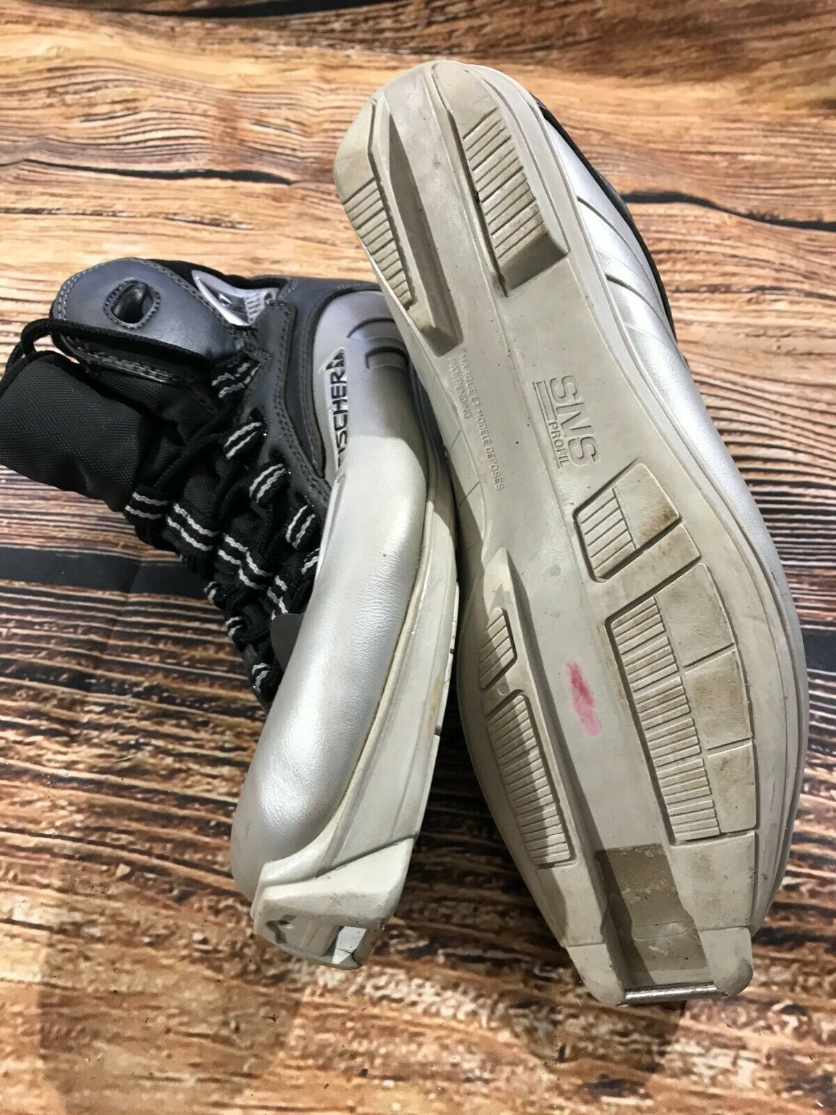 Fischer SL Sport Cross Country Ski Boots Classic SNS Profil EU 42 US 9 1164