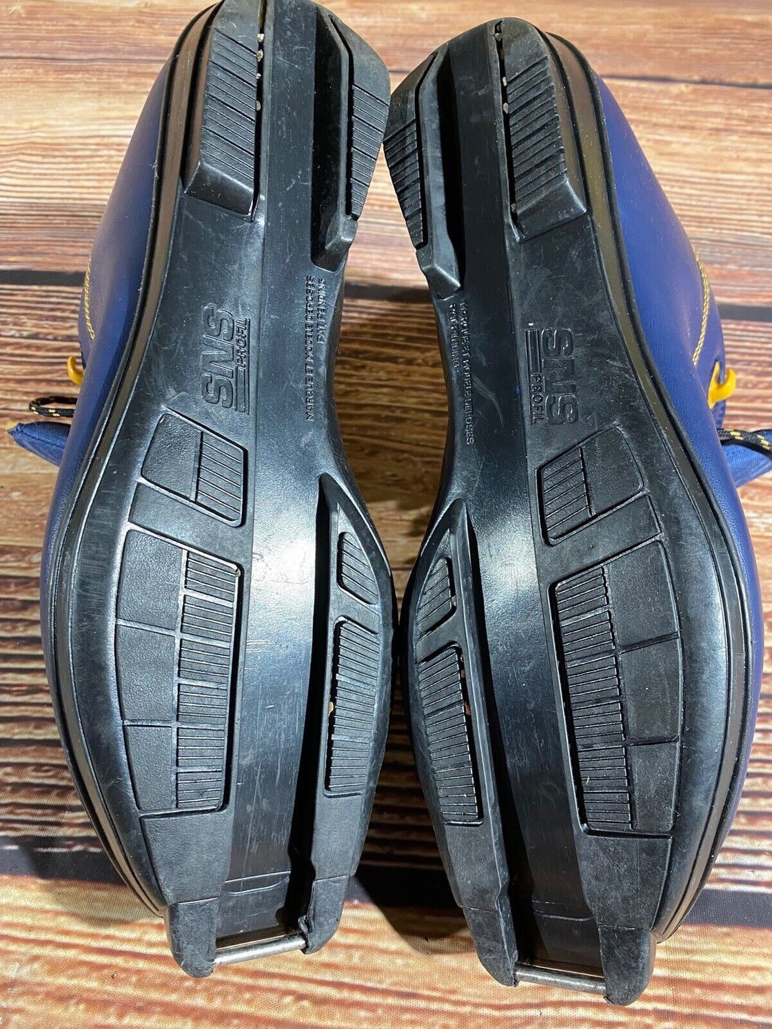 Salomon Nordic Cross Country Ski Boots Size EU41 US7.5 SNS Profil 2195