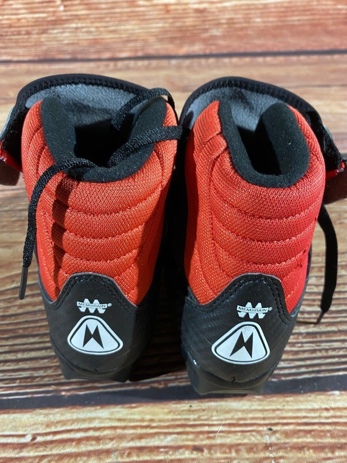 Madshus Ultra C Nordic Cross Country Ski Boots EU39 US6 NNN 2649