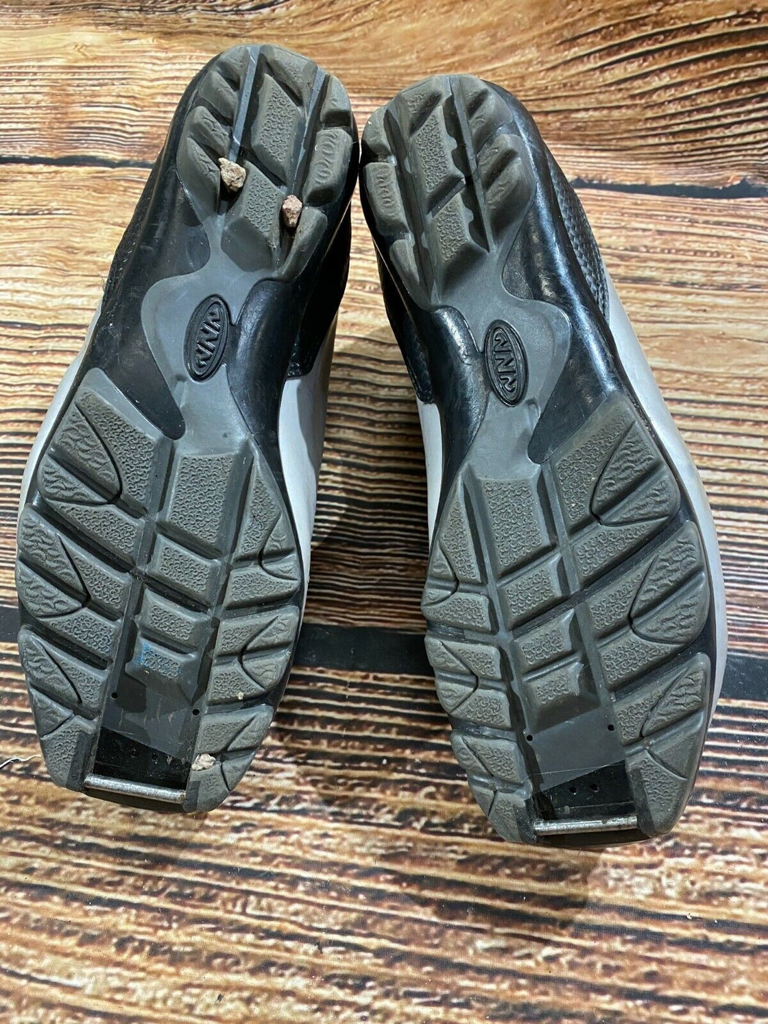 FISCHER XC Touring Nordic Cross Country Ski Boots Size EU38 US6 NNN 1556