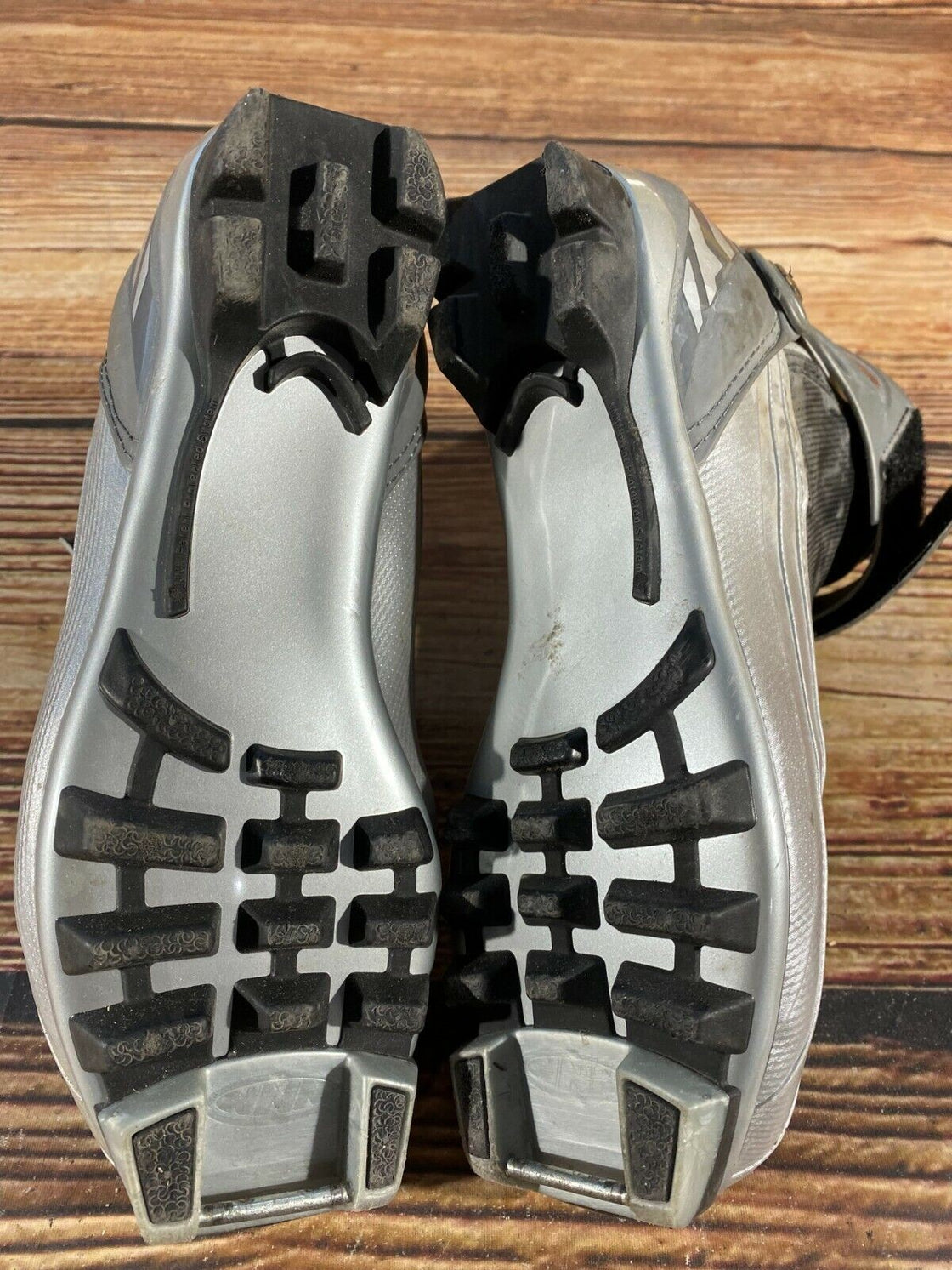 Alpina ST35 Nordic Cross Country Ski Boots Size EU37 US5 for NNN 722